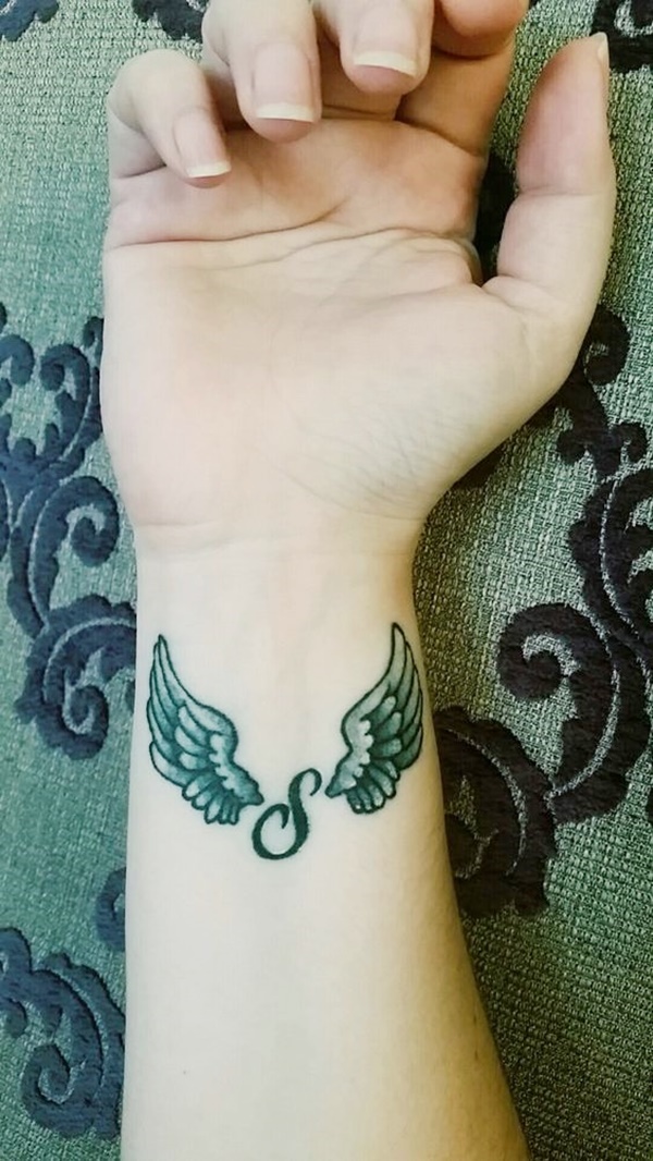 40 Cute Small Tattoo Designs For Girls 